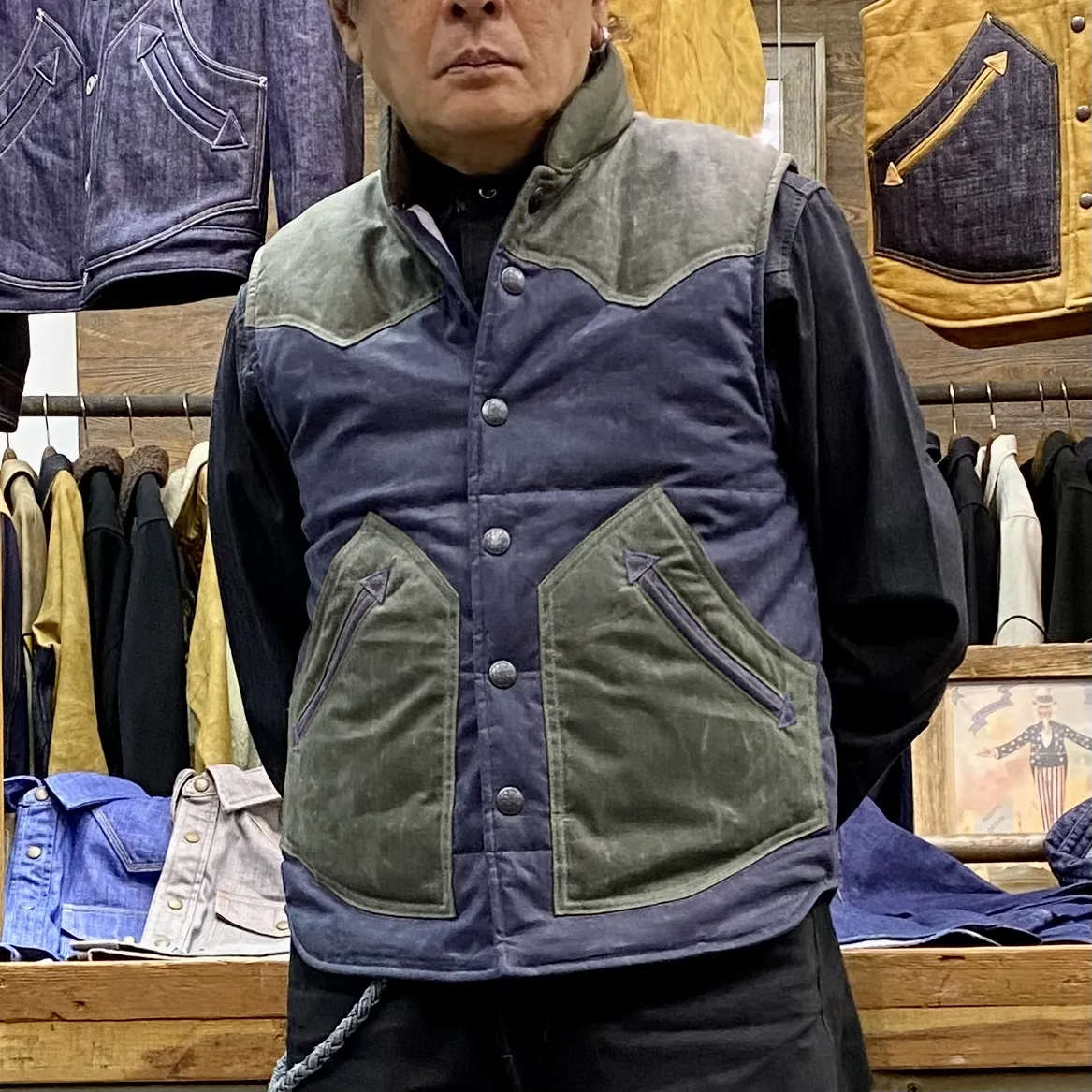 BZEN M.3009 CARLOS-WXN REGULAR FIT 4 POCKET WAXED RIP STOP QUILTED VEST-6OZ-WAX NAVY CAUTION:DO NOT WASH