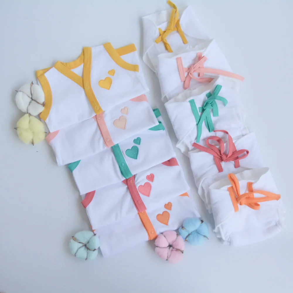 Hearts & Colours Basket - Everyday Essentials Nappy & Vest (Set of 20)