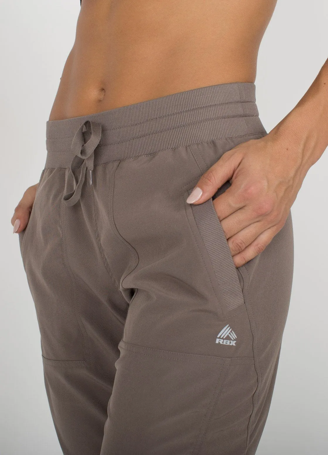 Lumen Lightweight Capri Pant
