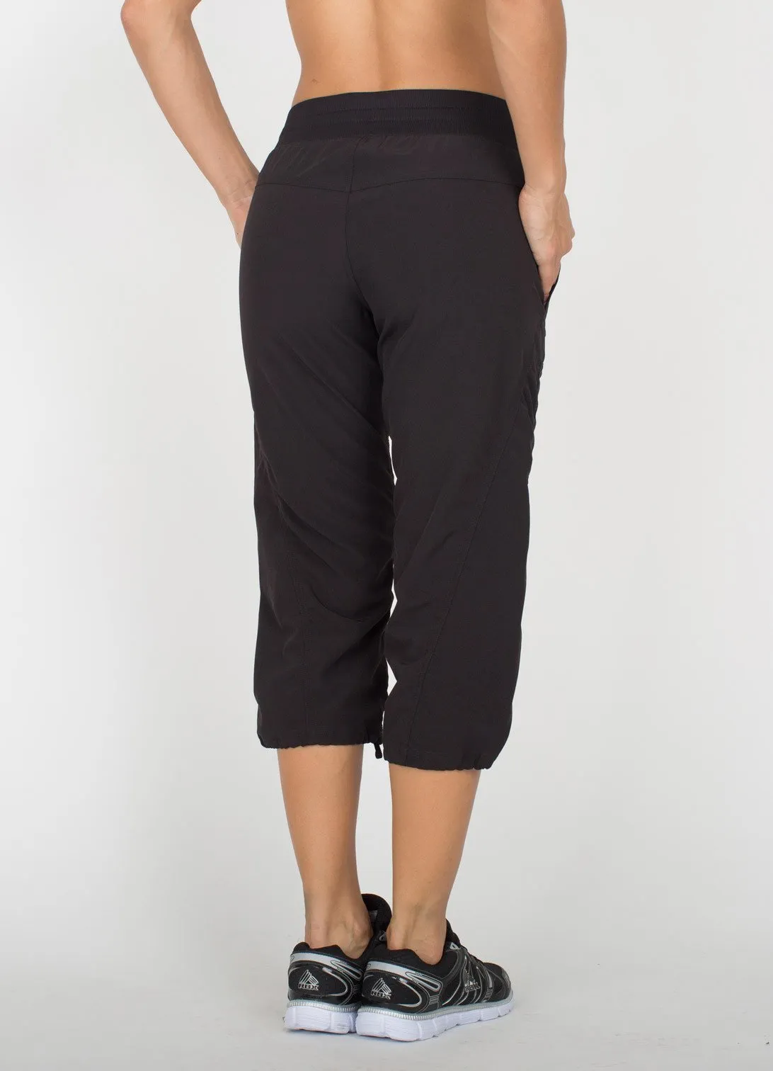 Lumen Lightweight Capri Pant