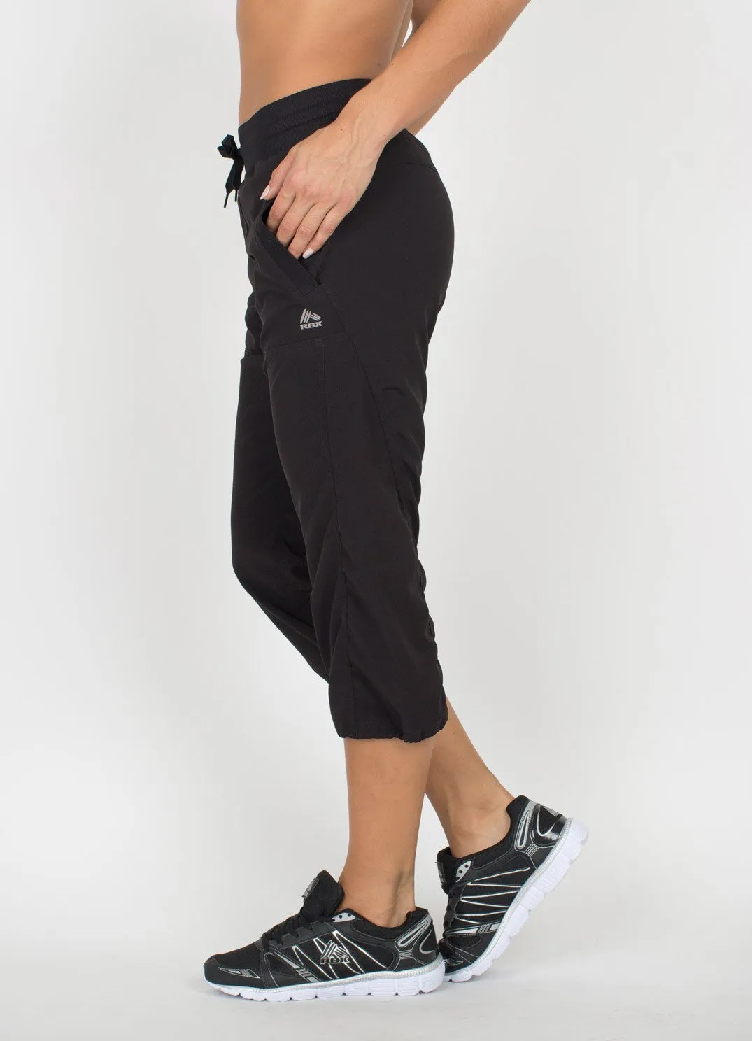 Lumen Lightweight Capri Pant
