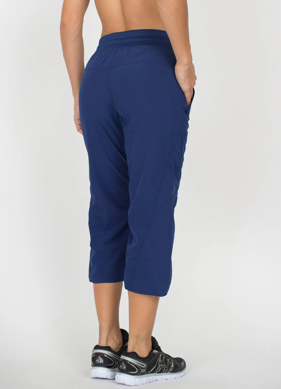 Lumen Lightweight Capri Pant