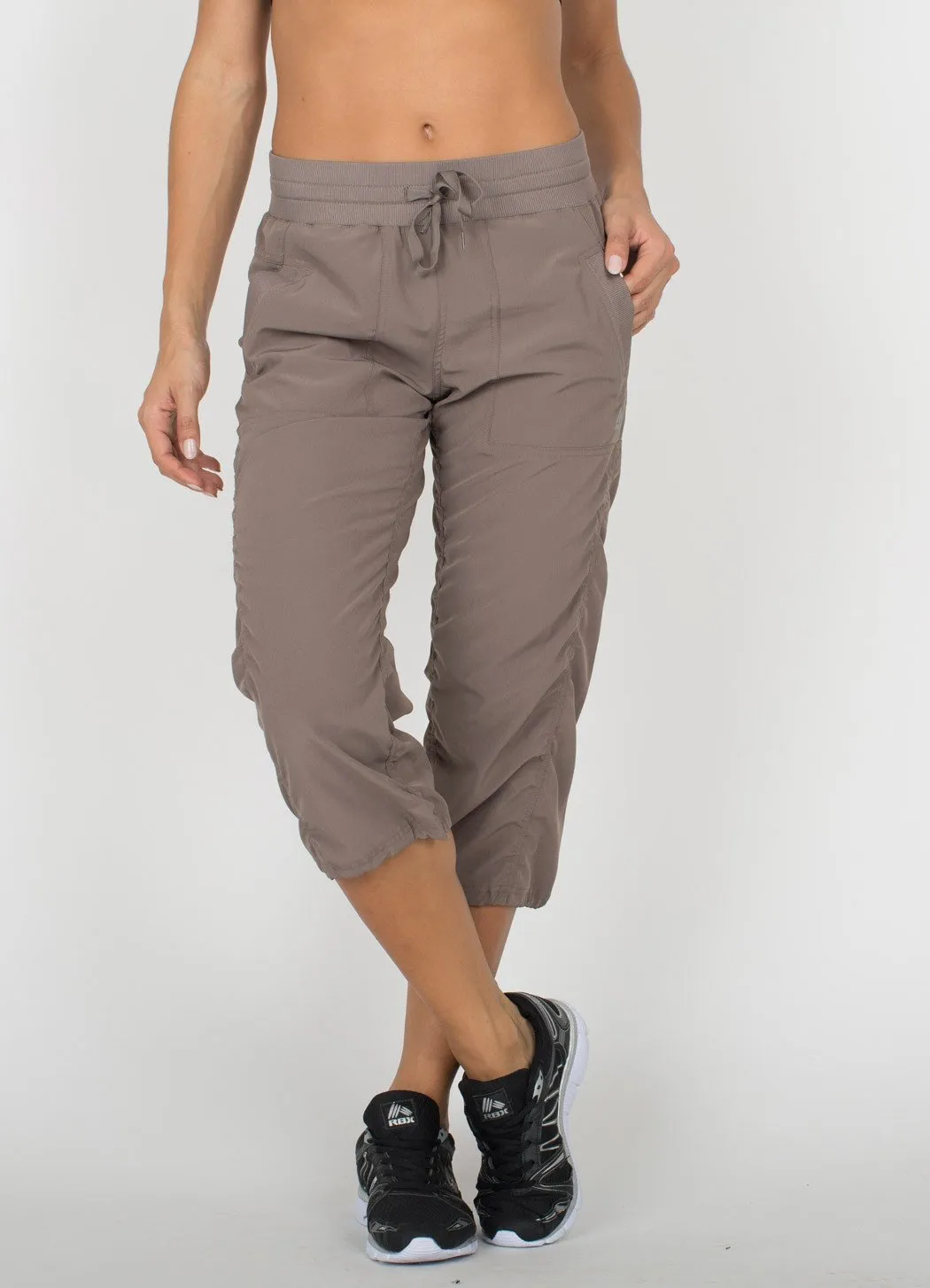 Lumen Lightweight Capri Pant