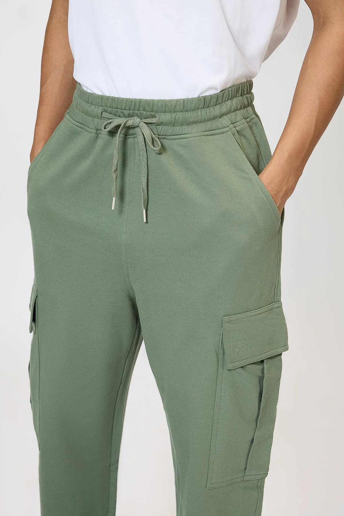 Relaxed Fit Cotton Knitted Men's Jogger Cargos - Sage Green