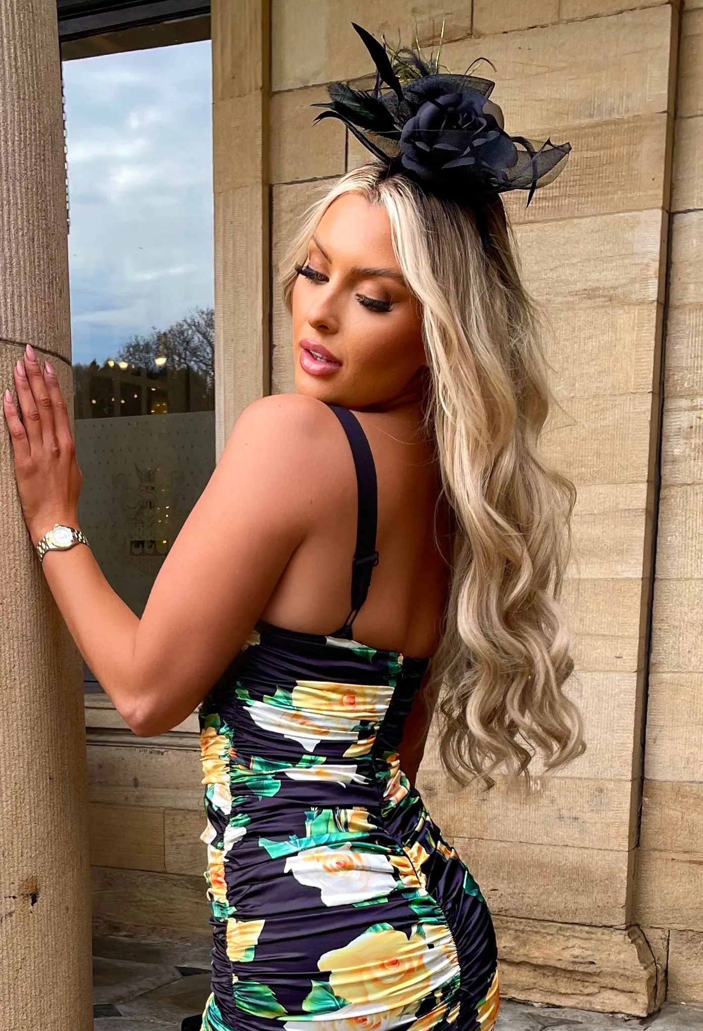 Rose Beauty Black Fascinator