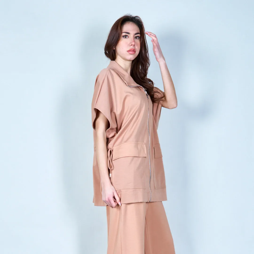 Zip-up short-sleeve hoodie with pockets wholesale